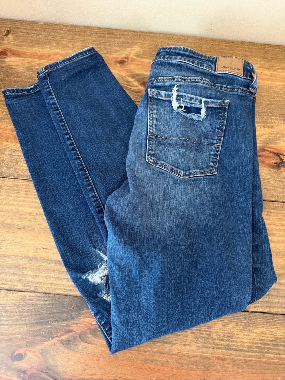 Women’s American Eagle Distressed Stretch Skinny Jeans Size 14 Long AE Jeans